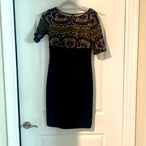 Adrianna Papell Size 4 Black and beige